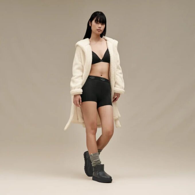 UGG Aarti