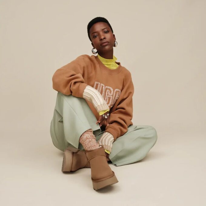 UGG Logo Crewneck UGG Logo Crewneck